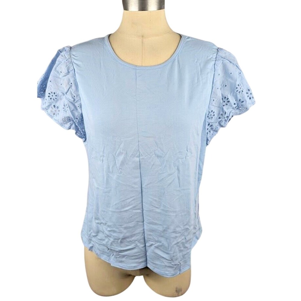 Riley & Rae Mae Eyelet Sleeve Top Size L Icy Blue Short Sleeve *Flaw*